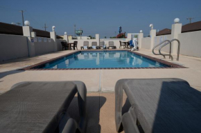  Port Isla Inn  Порт Исабел